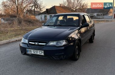 Седан Daewoo Nexia 2008 в Дніпрі