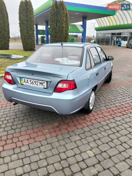 Седан Daewoo Nexia 2011 в Вишневом фото 5 Седан Daewoo Nexia 2011 в Вишневом