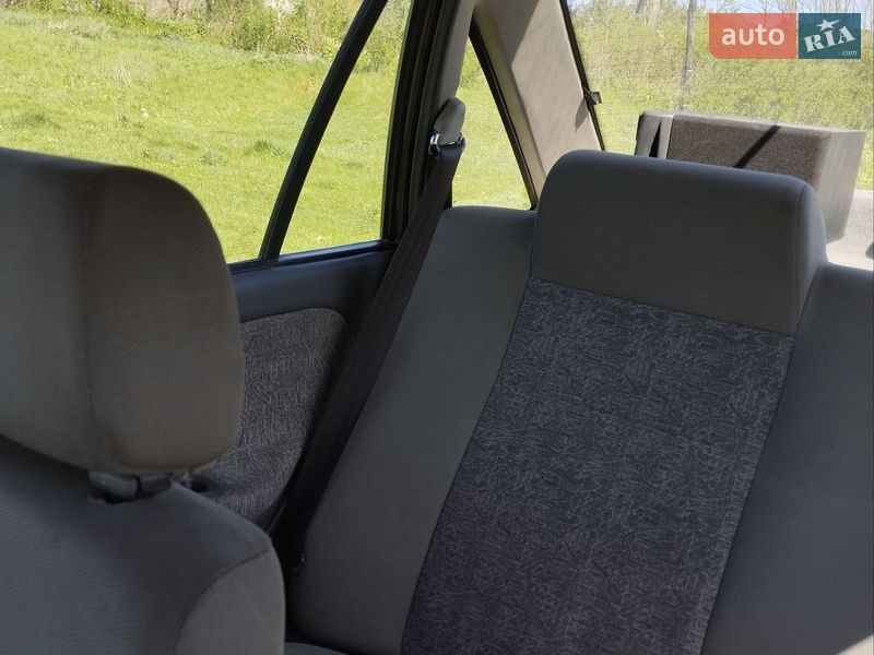 Седан Daewoo Nexia 2006 в Чернівцях