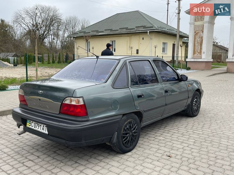 Седан Daewoo Nexia 2005 в Бродах