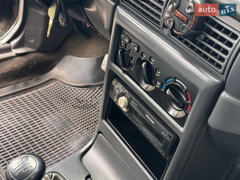 Седан Daewoo Nexia 2006 в Днепре