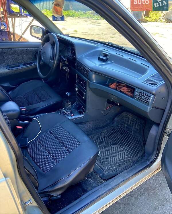 Седан Daewoo Nexia 2008 в Яготине