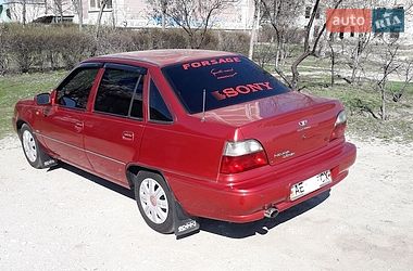 Седан Daewoo Nexia 1996 в Каменском