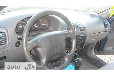 Седан Daewoo Nubira 1998 в 