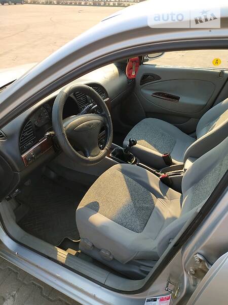 Седан Daewoo Nubira 2002 в Житомирі