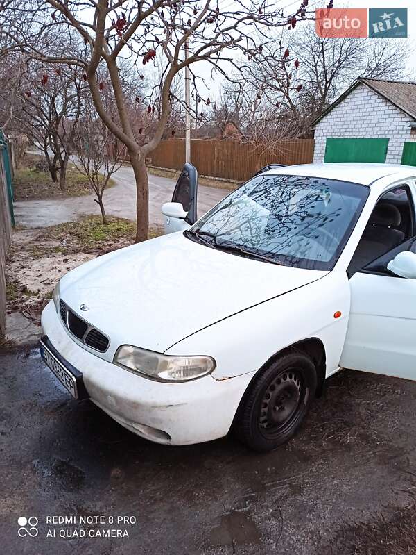 Седан Daewoo Nubira 1998 в Кременчуге
