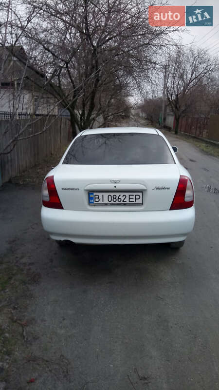 Седан Daewoo Nubira 1998 в Кременчуге