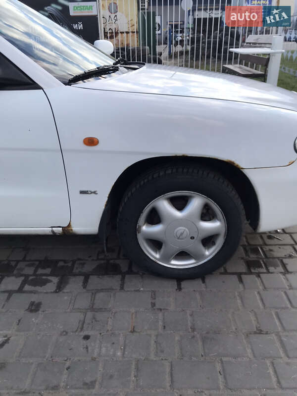 Универсал Daewoo Nubira 1998 в Кременчуге