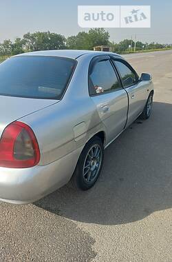 Седан Daewoo Nubira 1998 в 