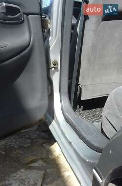 Седан Daewoo Nubira 1998 в Херсоне