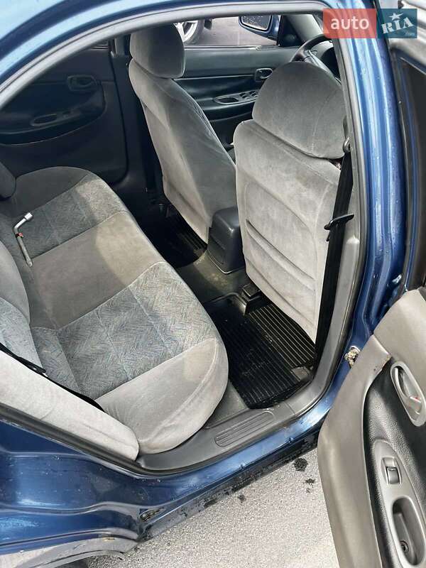 Седан Daewoo Nubira 1998 в Днепре