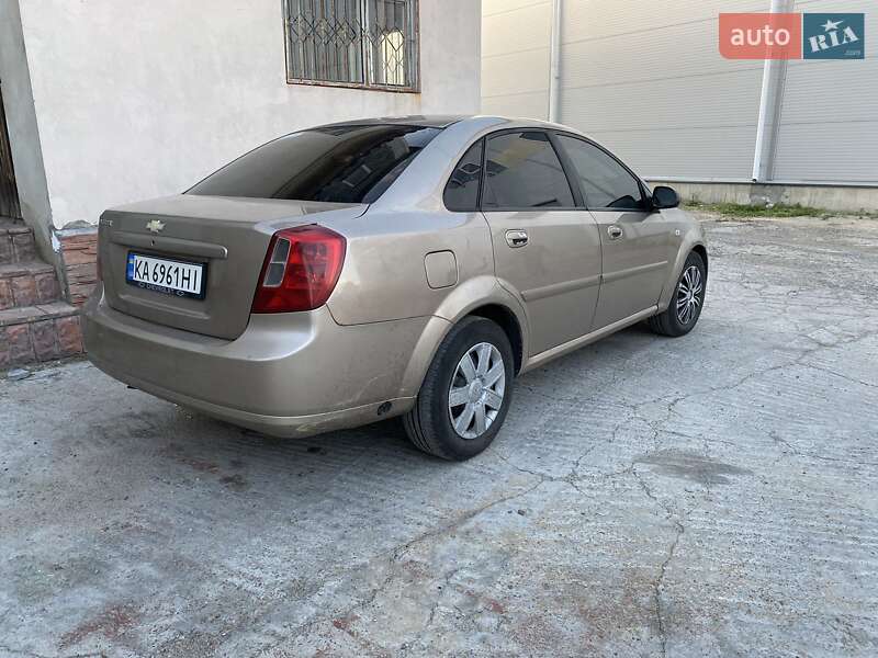 Седан Daewoo Nubira 2005 в Киеве