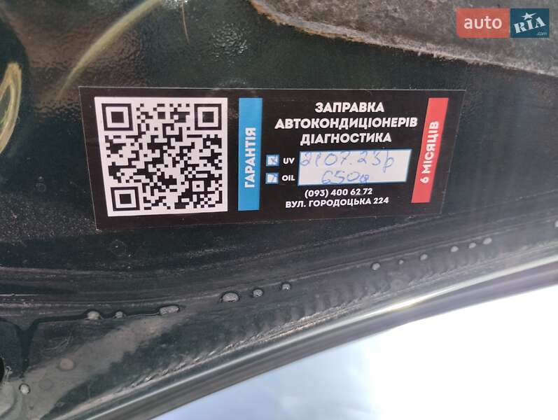 Седан Daewoo Nubira 1998 в Львові