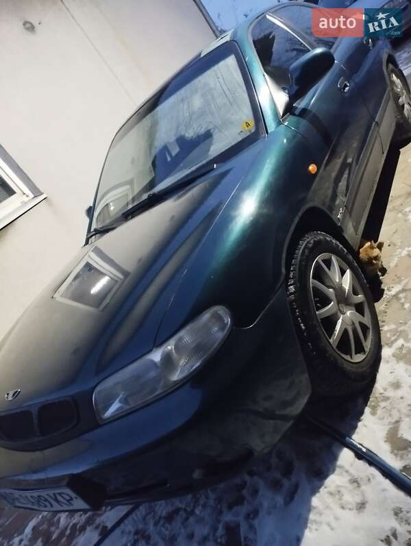 Седан Daewoo Nubira 1998 в Першотравенську