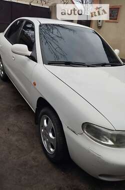 Седан Daewoo Nubira 1998 в Измаиле