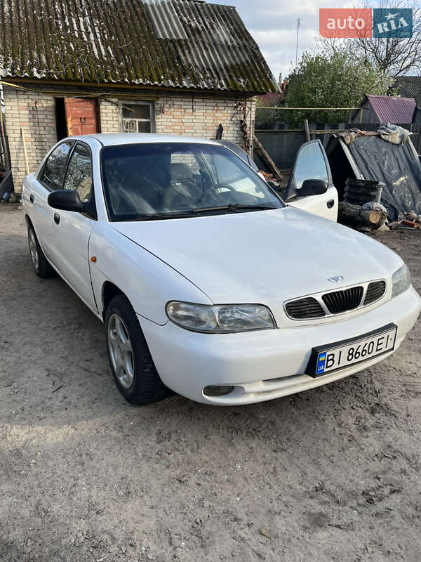Daewoo Nubira 1998
