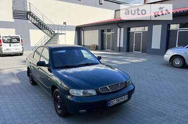 Седан Daewoo Nubira 1998 в Львове