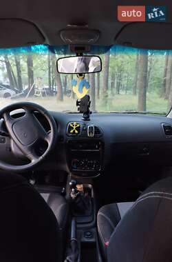 Седан Daewoo Nubira 1998 в 