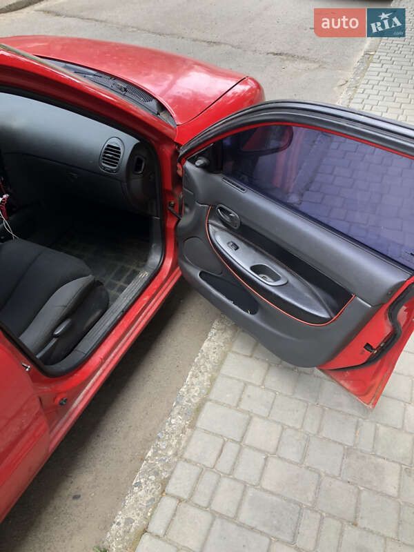 Седан Daewoo Nubira 2000 в Днепре