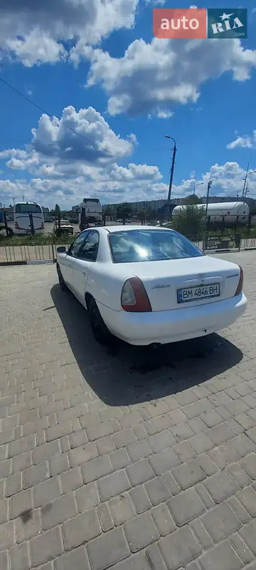 Daewoo Nubira 1998