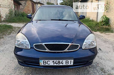 Седан Daewoo Nubira 2001 в  фото 3 Седан Daewoo Nubira 2001 в