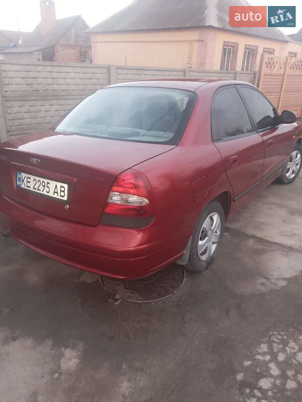 Седан Daewoo Nubira 2003 в Кривому Розі