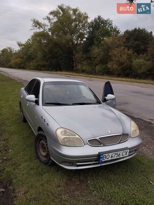 Седан Daewoo Nubira 2003 в Залещиках