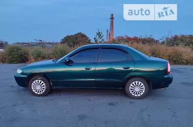 Седан Daewoo Nubira 1998 в Изюме