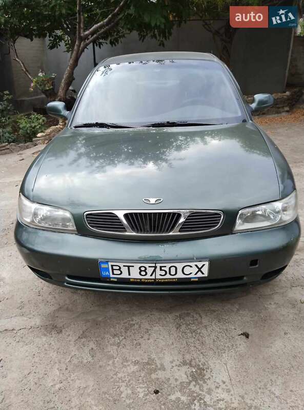 Седан Daewoo Nubira 1998 в Великой Александровке