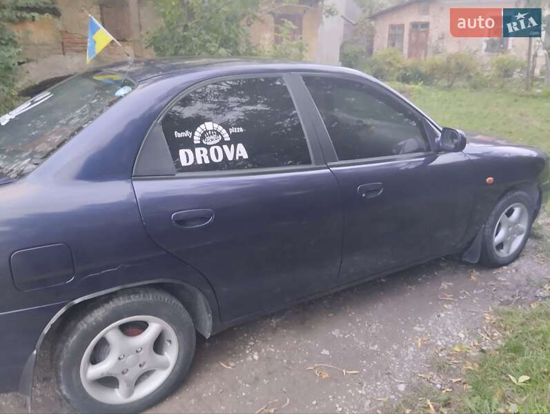 Седан Daewoo Nubira 1998 в Каменец-Подольском