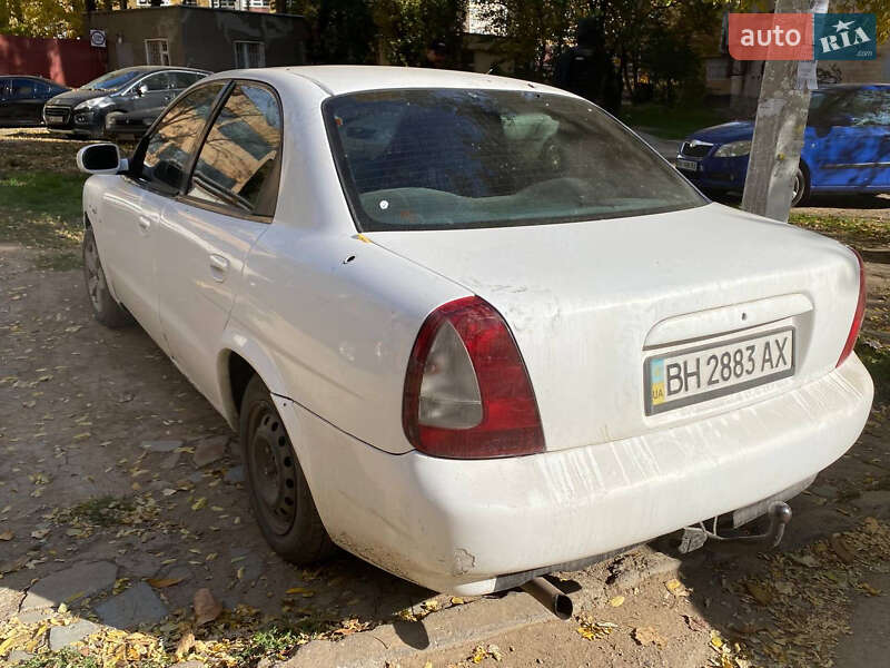 Седан Daewoo Nubira 1998 в Одесі