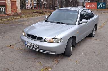 Седан Daewoo Nubira 1998 в Каменском