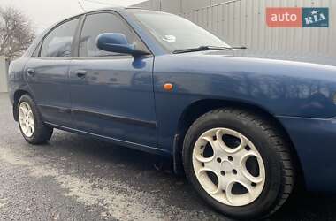 Хетчбек Daewoo Nubira 1998 в 