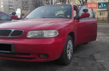 Седан Daewoo Nubira 1998 в Львові