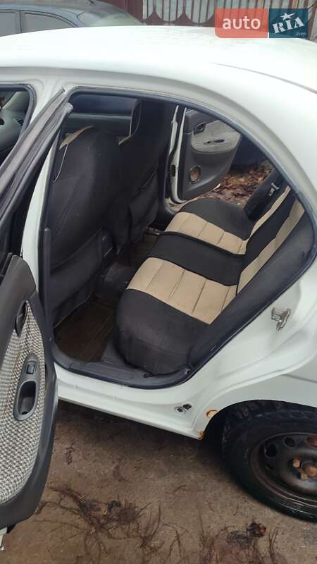 Седан Daewoo Nubira 2000 в Кременчуге