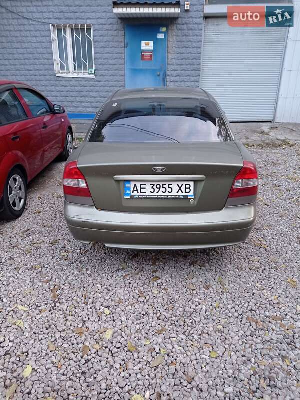Седан Daewoo Nubira 2003 в Дніпрі