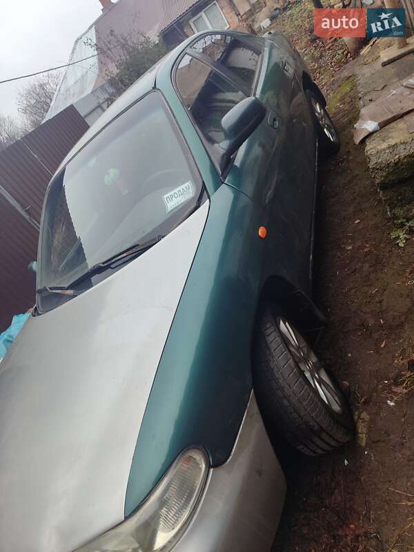 Седан Daewoo Nubira 1998 в Полтаве