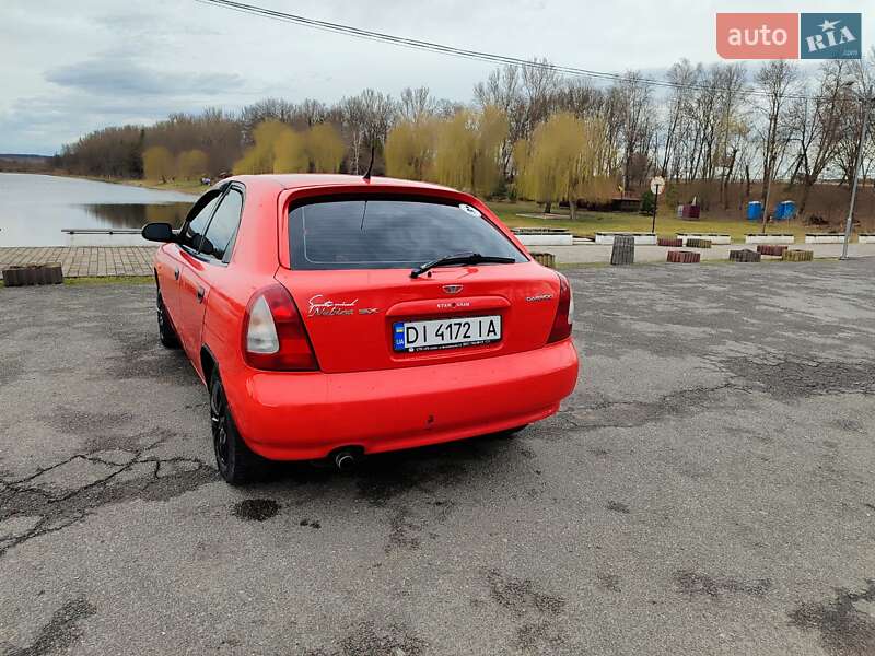 Хетчбек Daewoo Nubira 1998 в Тлумачі