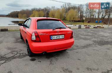 Хэтчбек Daewoo Nubira 1998 в 