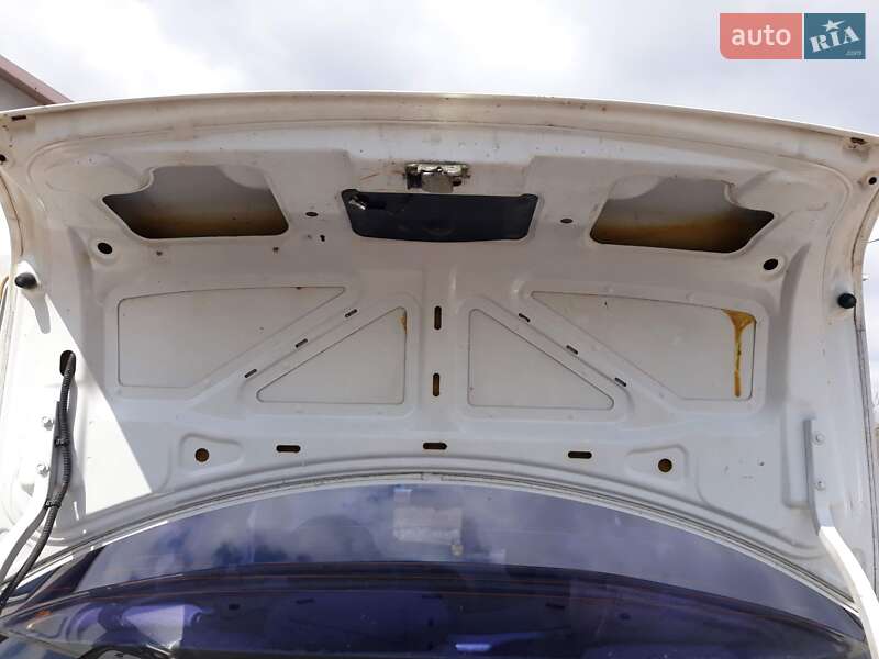 Седан Daewoo Nubira 1998 в Тернополе