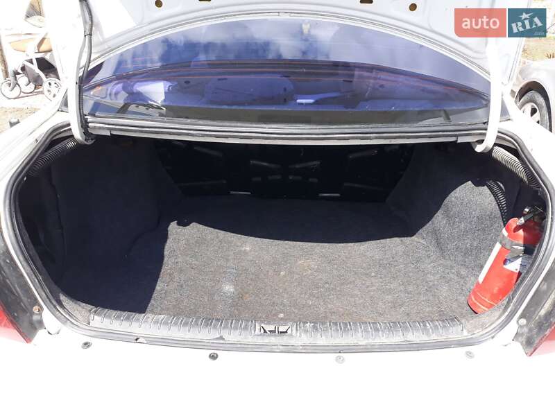 Седан Daewoo Nubira 1998 в Тернополе