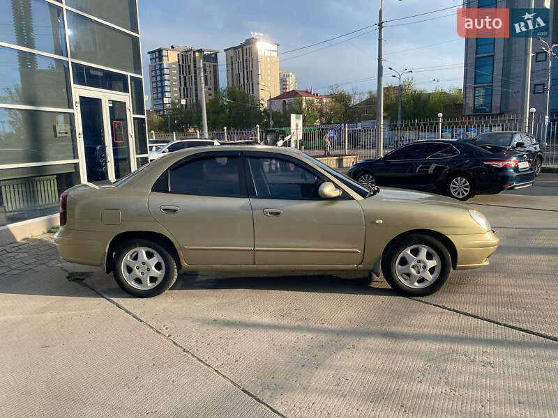 Седан Daewoo Nubira 2001 в Харькове