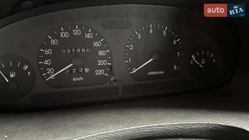 Седан Daewoo Nubira 1998 в Черкассах