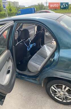 Седан Daewoo Nubira 1998 в 