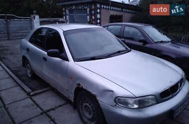 Хетчбек Daewoo Nubira 1998 в 