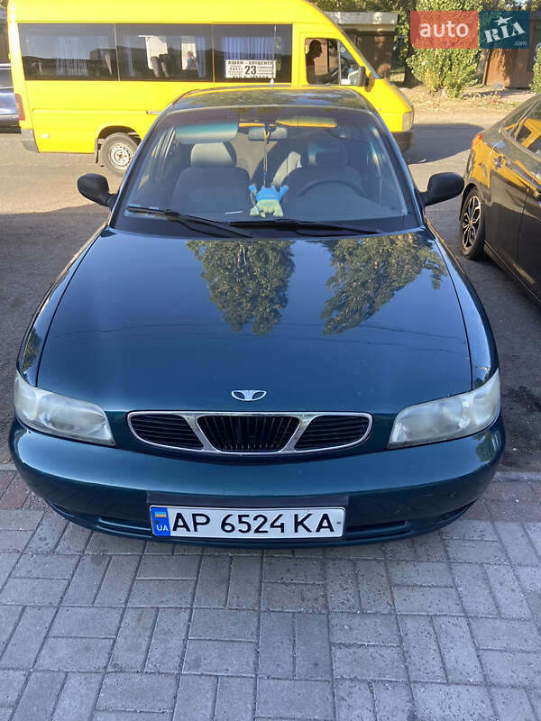 Хетчбек Daewoo Nubira 1998 в 