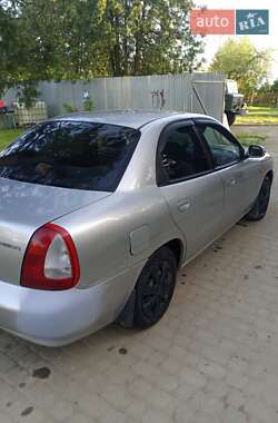 Седан Daewoo Nubira 1998 в 
