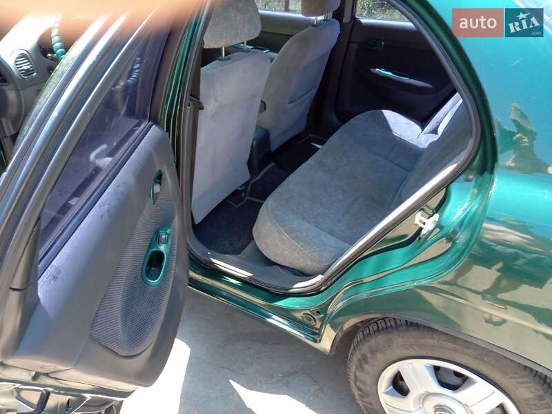 Седан Daewoo Nubira 1997 в Николаеве