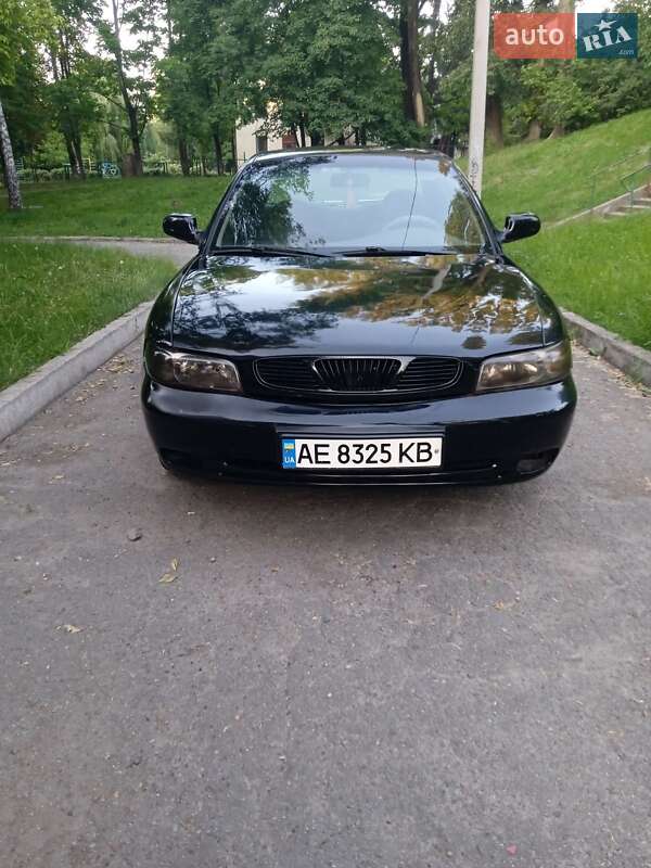 Daewoo Nubira 1998