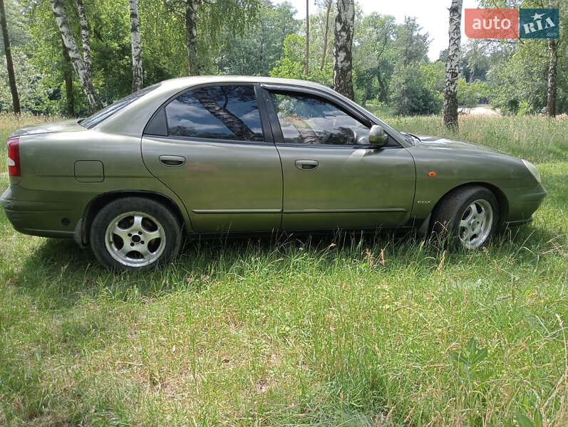 Седан Daewoo Nubira 2003 в Сумах